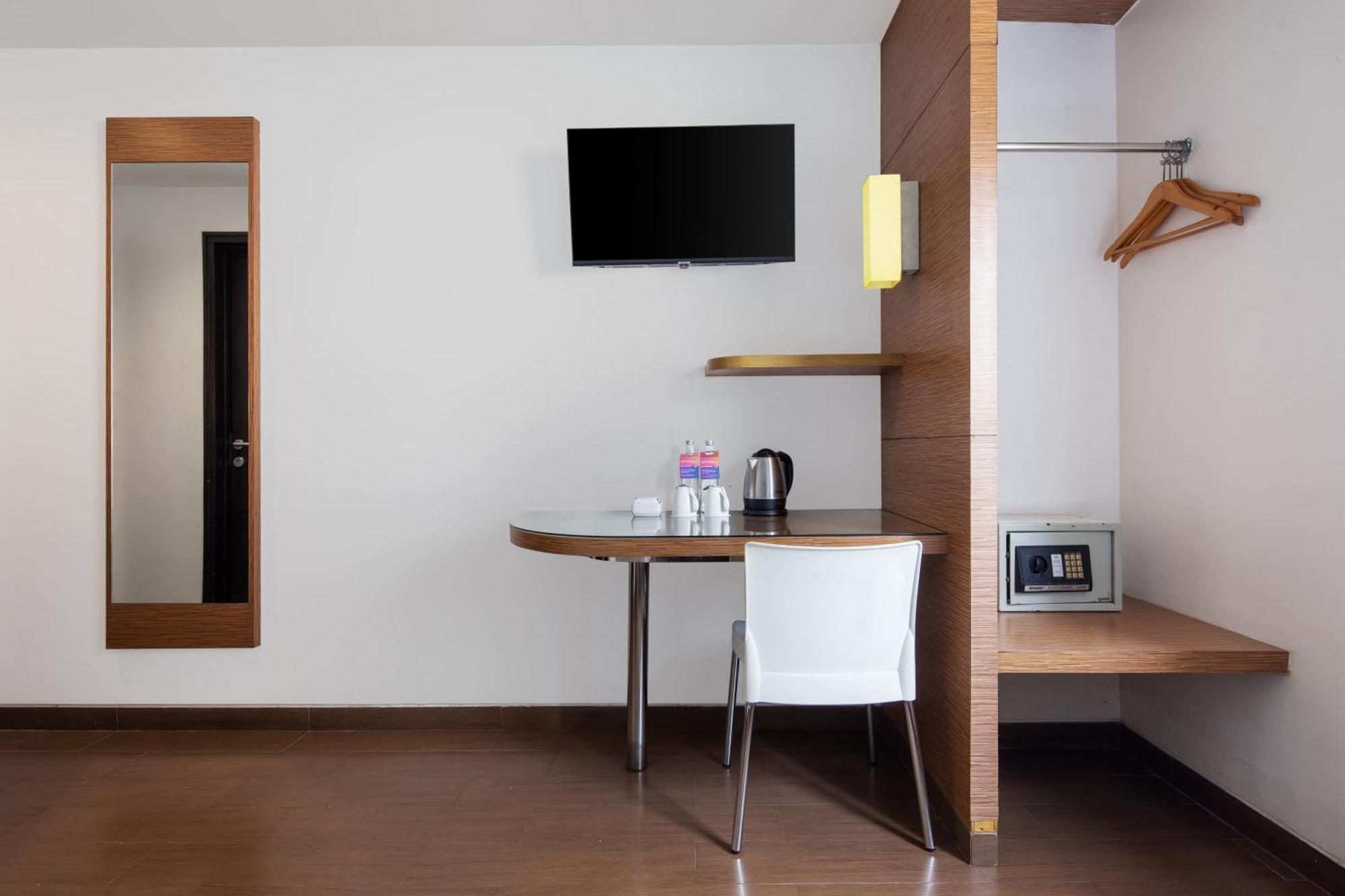 Amaris Hotel Pancoran Jakarta Eksteriør bilde